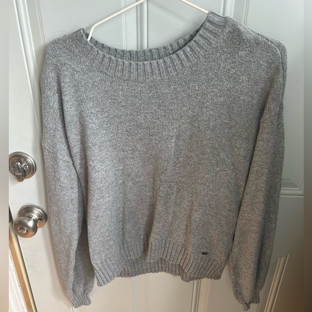Hollister Gray Crew Neck Sweater Classic Knit Small